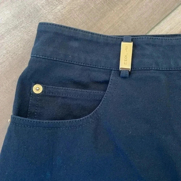 St. John Sport Black Pants Sz 8 - Picture 4 of 8